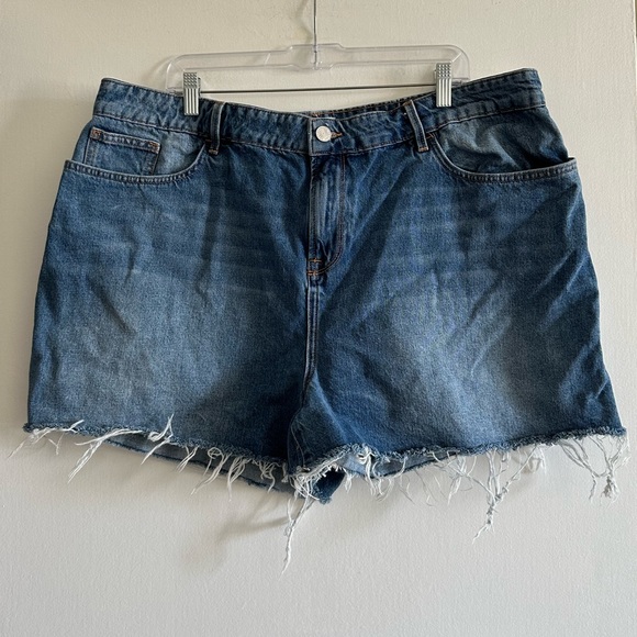 FRAME Denim Designer Blue Le Grand Garcon Cutoff Rolled Hem Jean Shorts size 34 - Picture 7 of 12